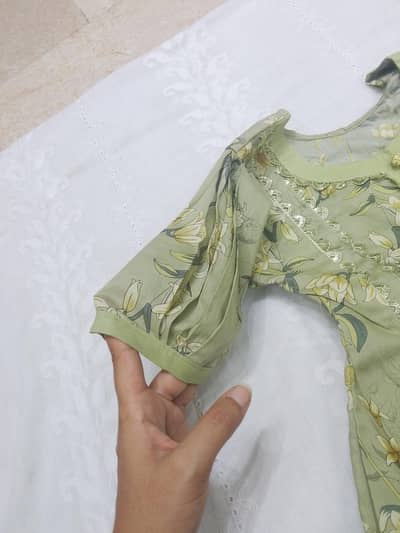 lown cotton fabric dress for 5 year girl with lace botton