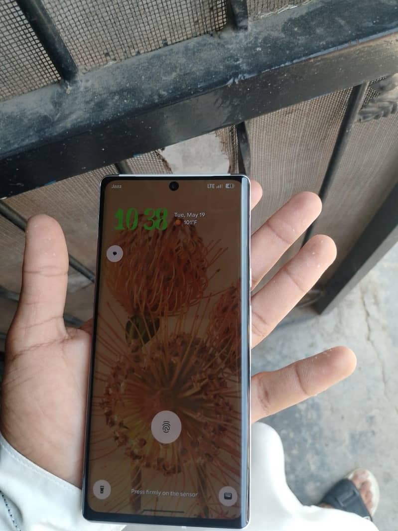Google pixel 6pero 3