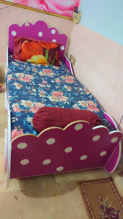 bed almari dressing