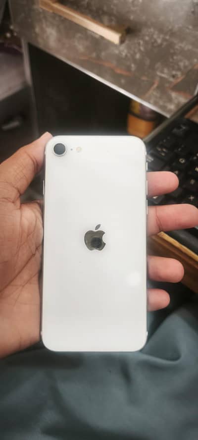 I phone se 2 generation For Sale 10/10 condition