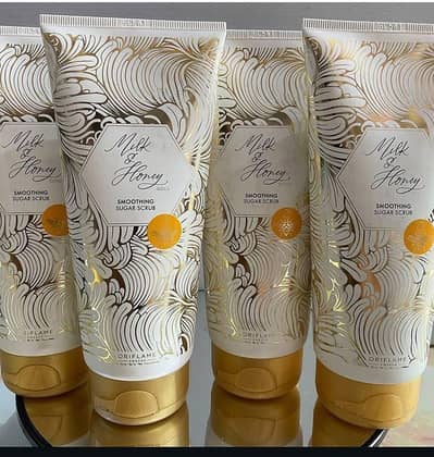 Milk Honey Gold Smoothing Sugar Scrub 