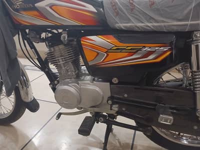 It’s valour for sale 10 by 10 mobile number 03187175431