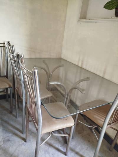 Dining Table for urgent sale