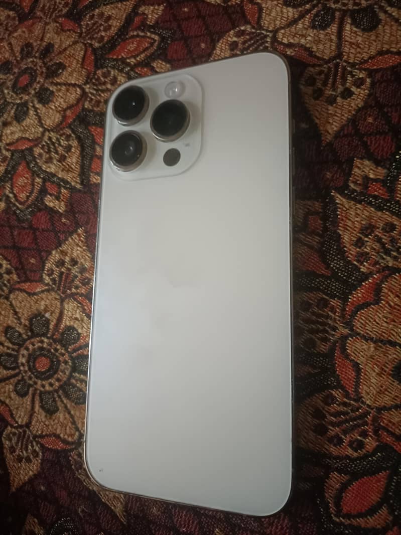 iphone 14 pro max 1