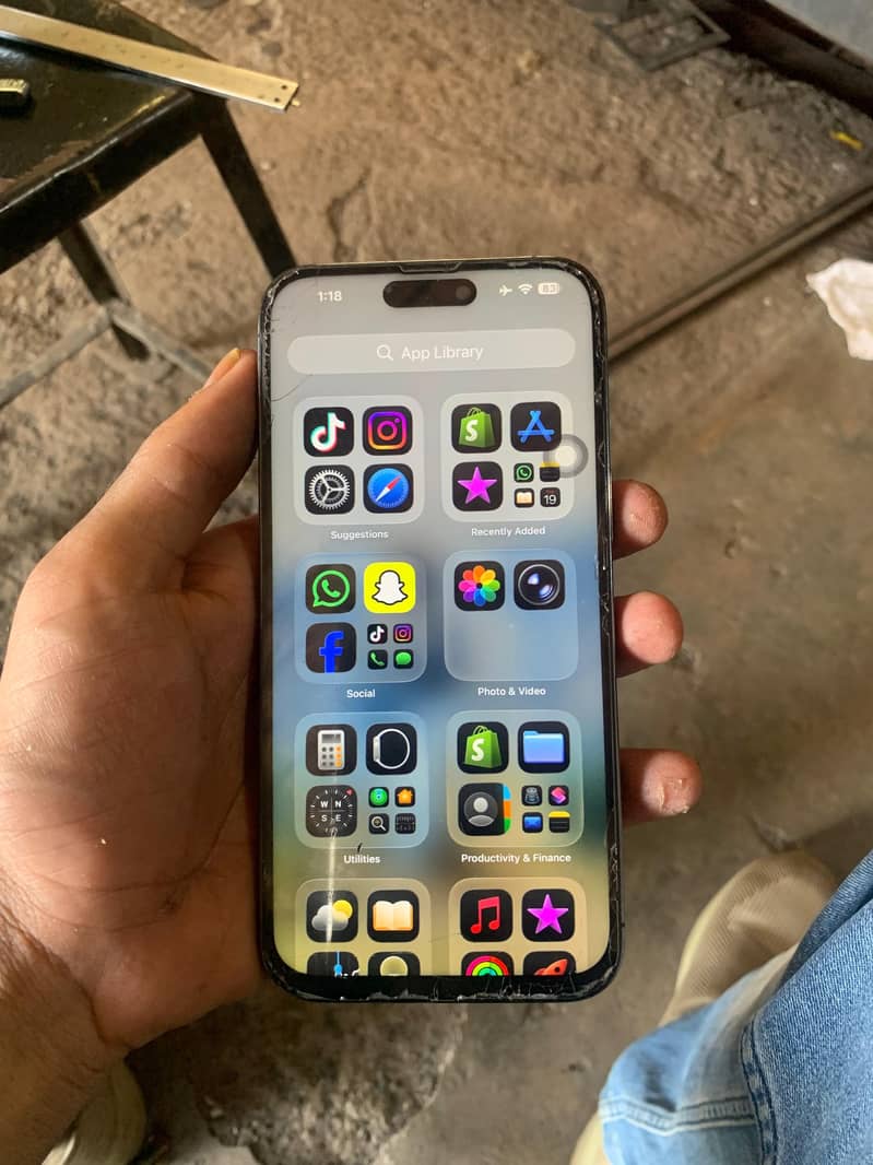 iphone 14 pro max 4