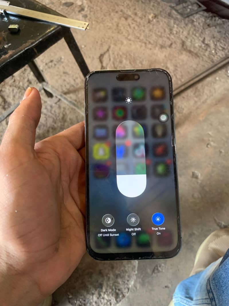 iphone 14 pro max 5