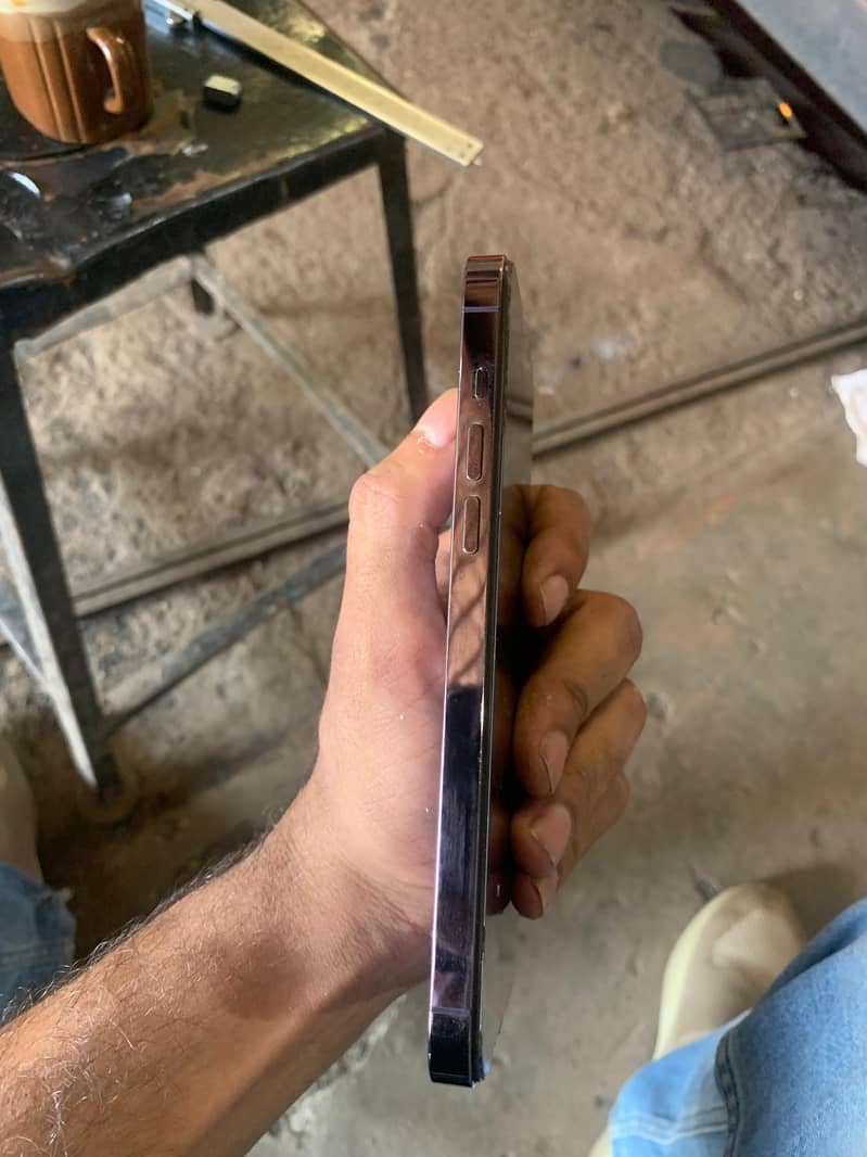 iphone 14 pro max 6