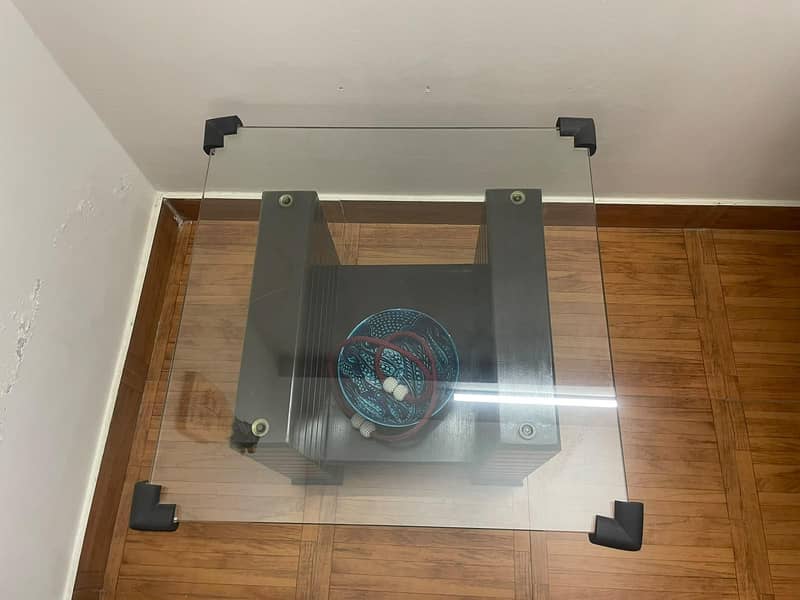 Tables 0