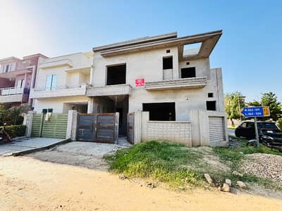 7 Marla Corner Gray Structure Available for sale Citi Housing Gujranwala