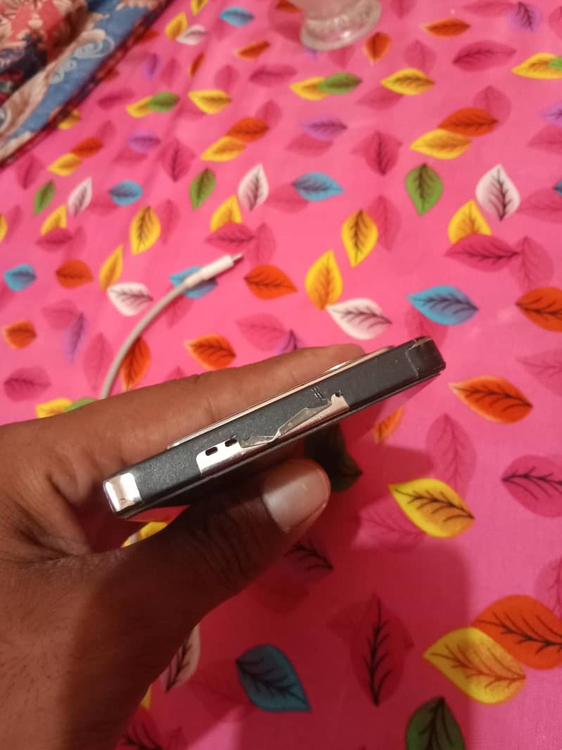 InFiNiX note 40 7