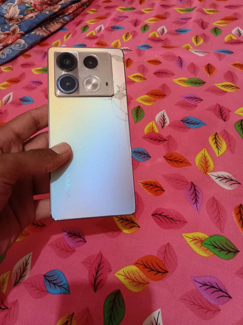 InFiNiX note 40 13