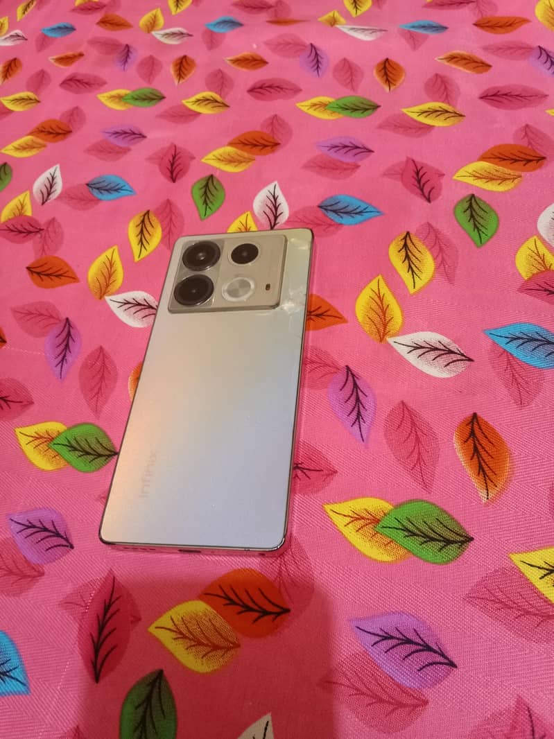 InFiNiX note 40 14