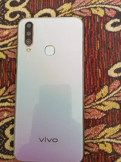 vivo y17