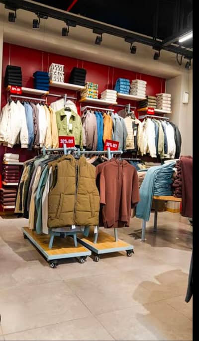 253 SQFT SHOP FOR SALE ON GROUND FLOOR FORTRESS SQUARE MALL LAHORE.