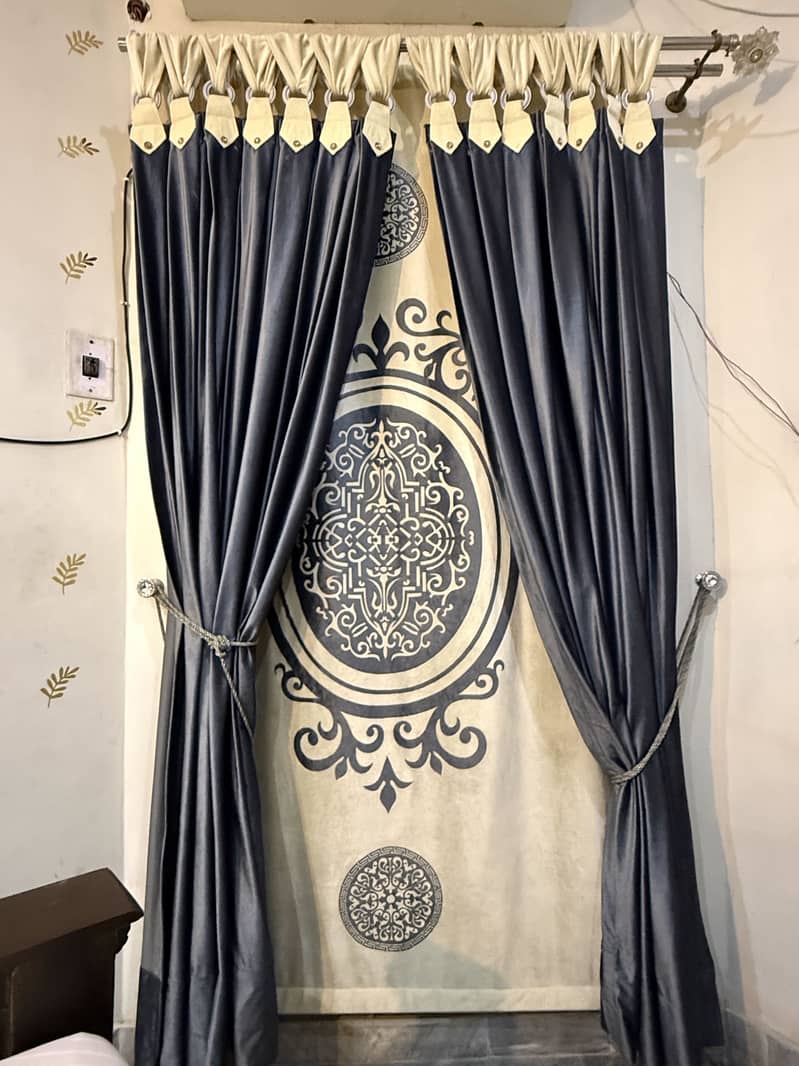 Double curtains 0