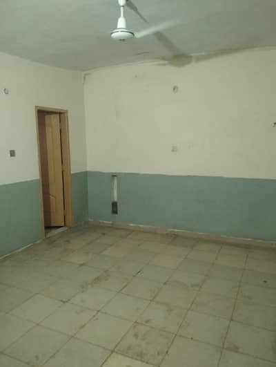 Non Furnished Independent Room Attach Bath Bill Alag Hain Abbot Road Near Shaheen Complex Near Shimla Hill Lahore