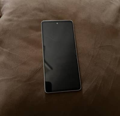 10/10 condition phn on sale
