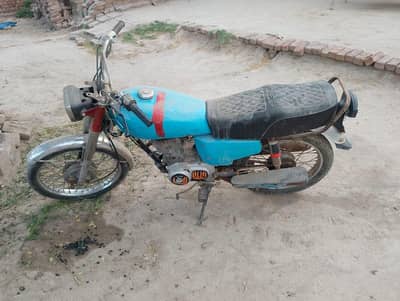 Honda CG 125 (2015 Model) for Sale – Normal Condition – Sargodha