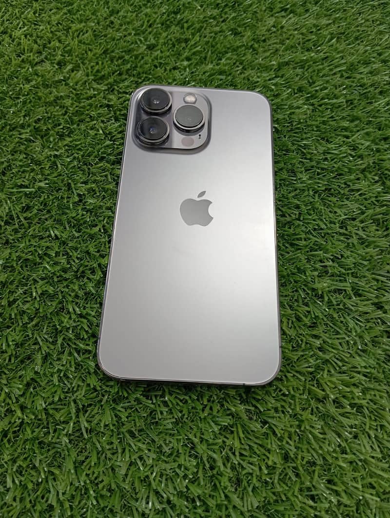 iPhone 13 Pro 4