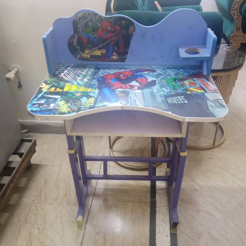 writing table 0
