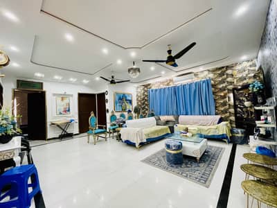 1 Kanal Low Budget House For Sale in AWT Phase 1