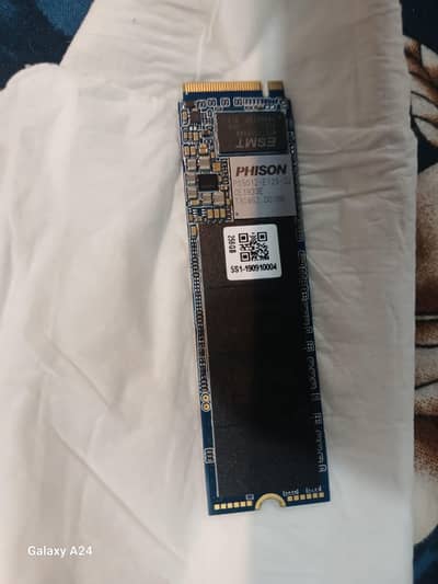 Laptop NVME 256gb branded 97% health condition 10/10
