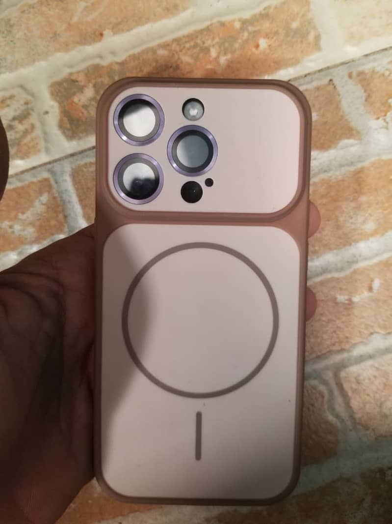 iPhone 14 Pro 0