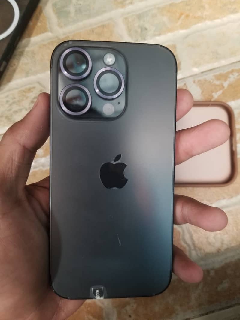 iPhone 14 Pro 2