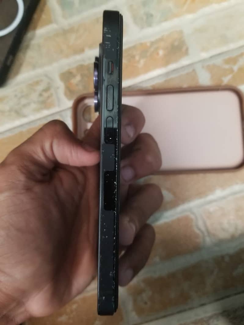 iPhone 14 Pro 5