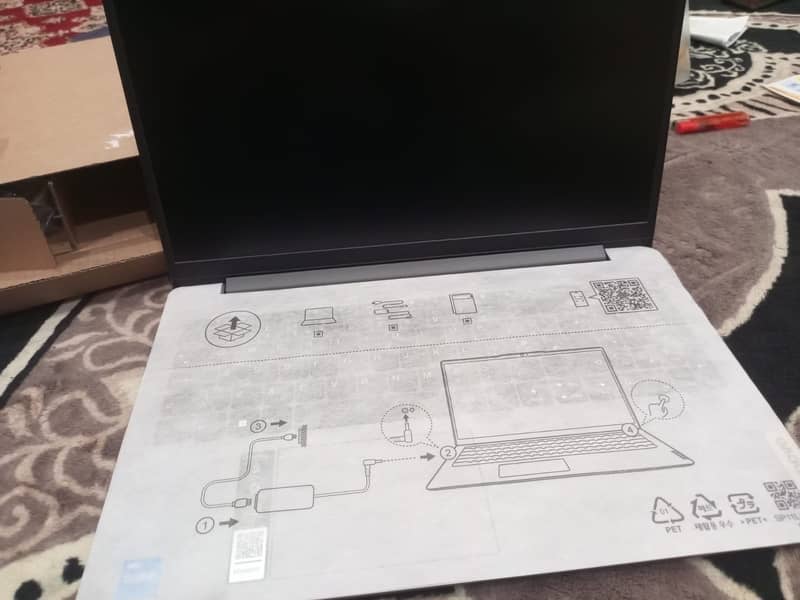 Laptop 0