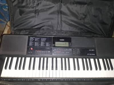 Casio CTX 700