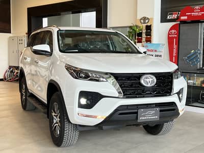 Zero Meter 2026 Toyota Fortuner G Diesel — Super White —Skip the Wait!