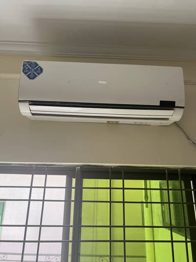 Haier 1.5 ton wall mounted AC good condition