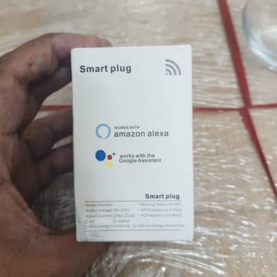 Smart wifi plug with high voltage support