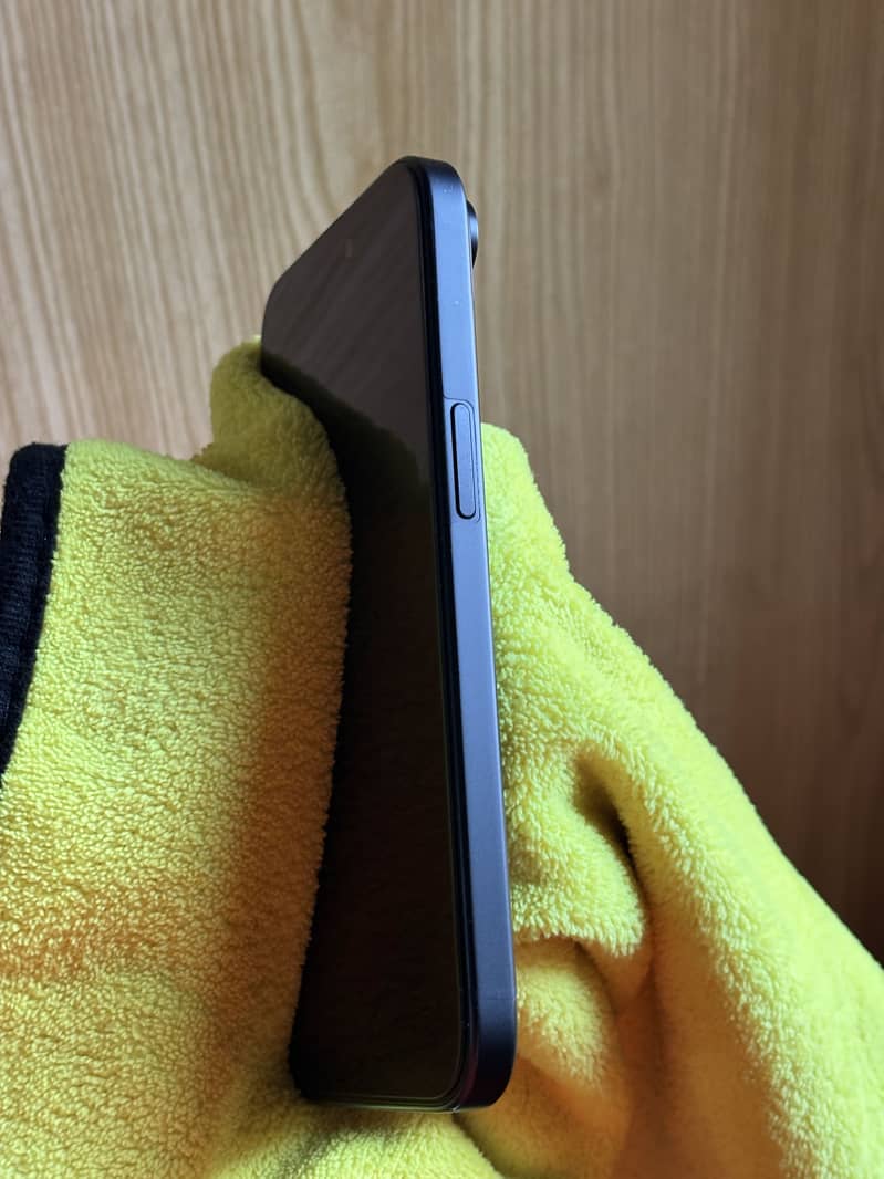 Iphone 15 3