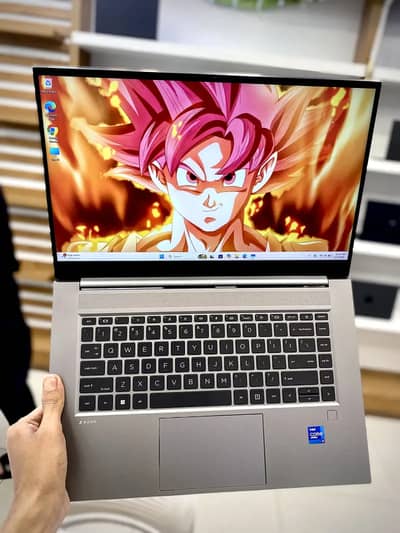 HP ZBOOK STudio G8- Corei7.11 Gen Laptop | 32GbRam| 512Gbssd