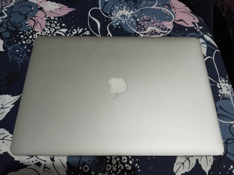 MacBook pro 2015 1