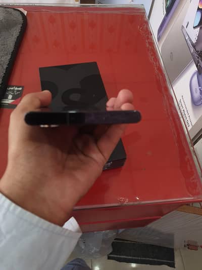 Samsung s22 ultra with box