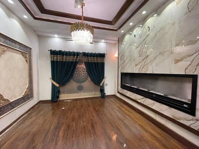 10 Marla House For Rent Sector C Bahria Town