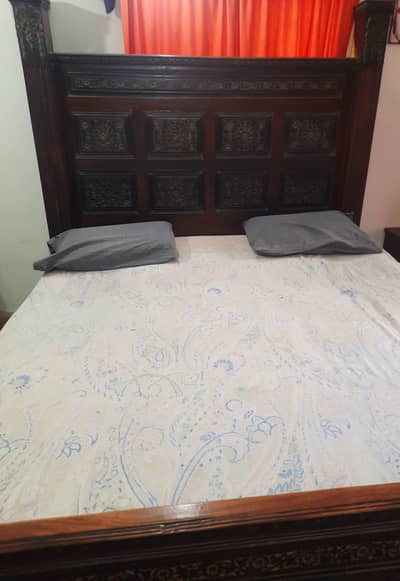 Premium 6 by 6.5 Bed Set for Sale [Excellent condition]