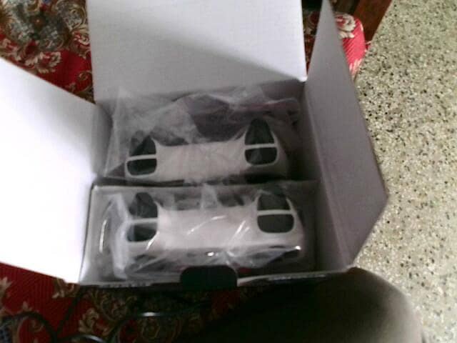 2 Controller wireless brand new 2