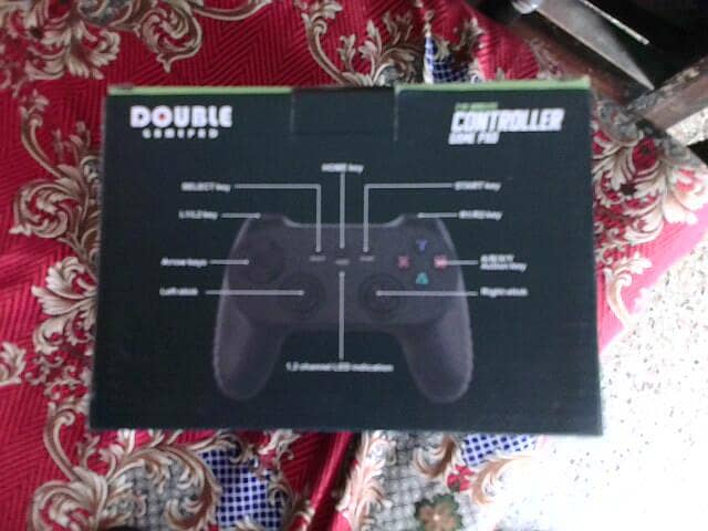 2 Controller wireless brand new 3