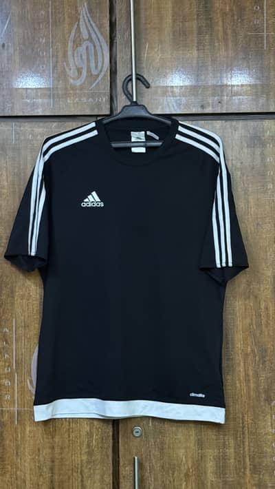 Adidas Puma Under Armour Medium T shirts