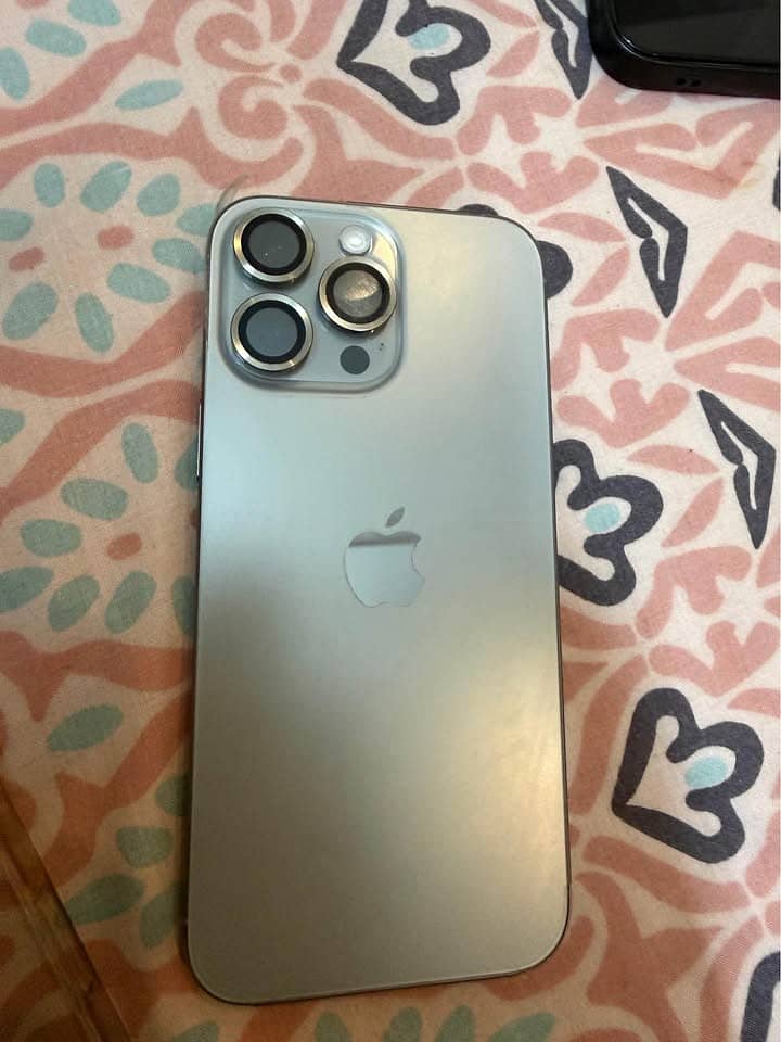 iPhone 16 pro max 2