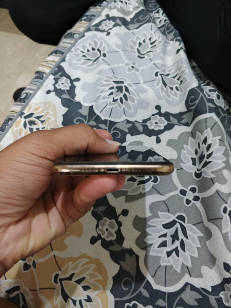 iphone xs max 2