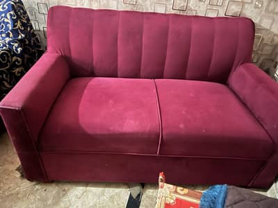 i am Selling Used 3 seaters sofa set good condition