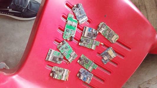 Apny kharab or dead mbll ke mother board sale kry