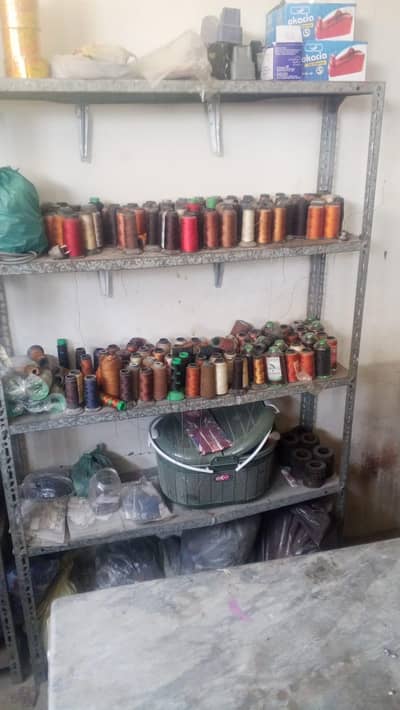 Used iron shelf 4 pieces