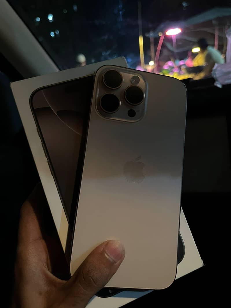 iPhone 16 pro max 5
