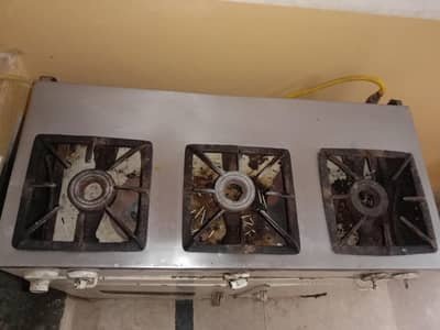 cooking rang wit 3 burner